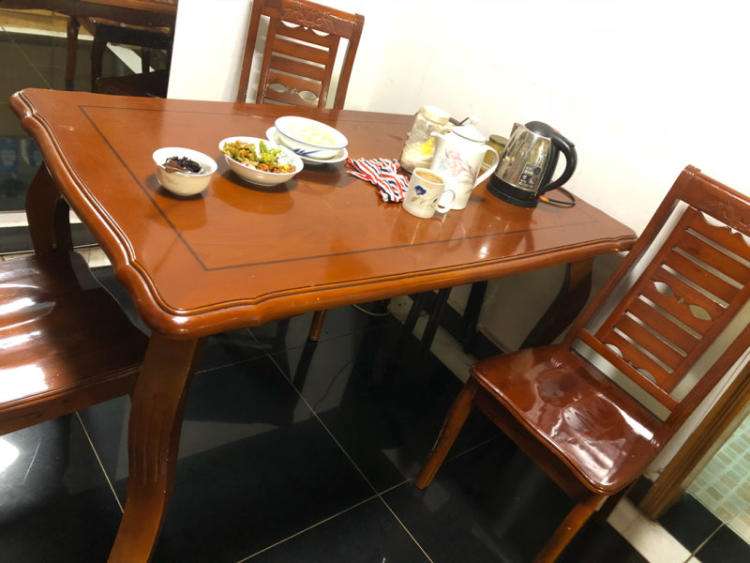 江阴二手桌椅板凳收售